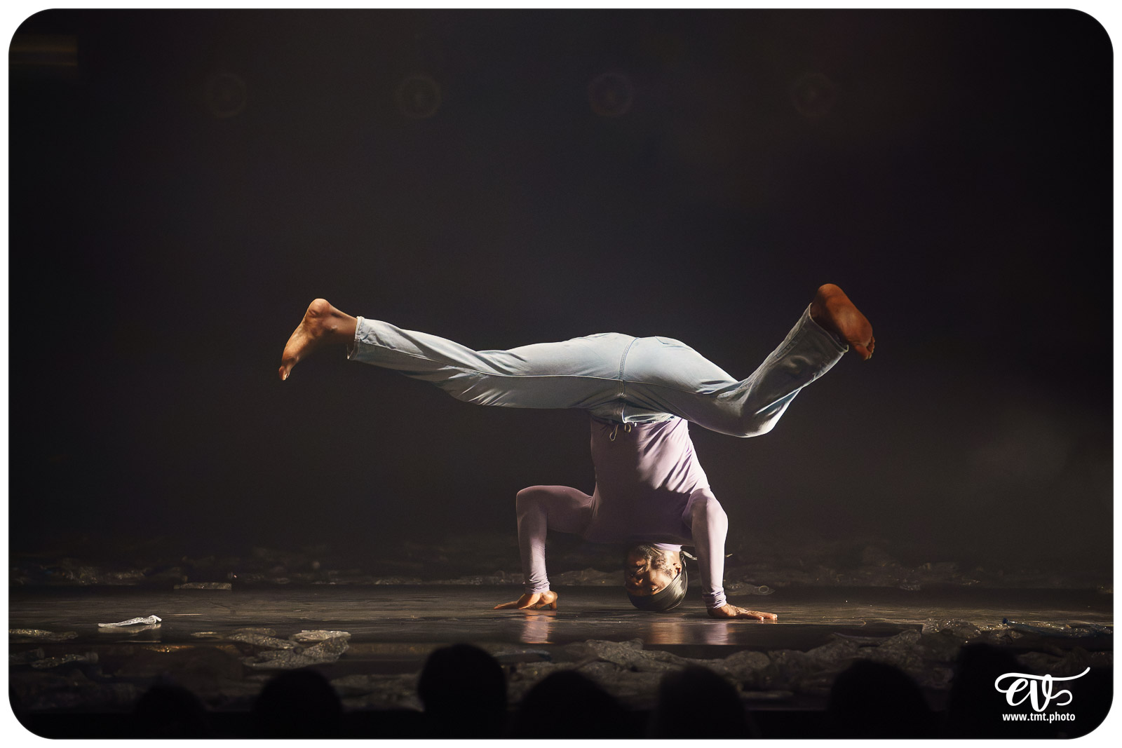 YÉ ! (L'EAU) (CIRCUS BAOBAB)